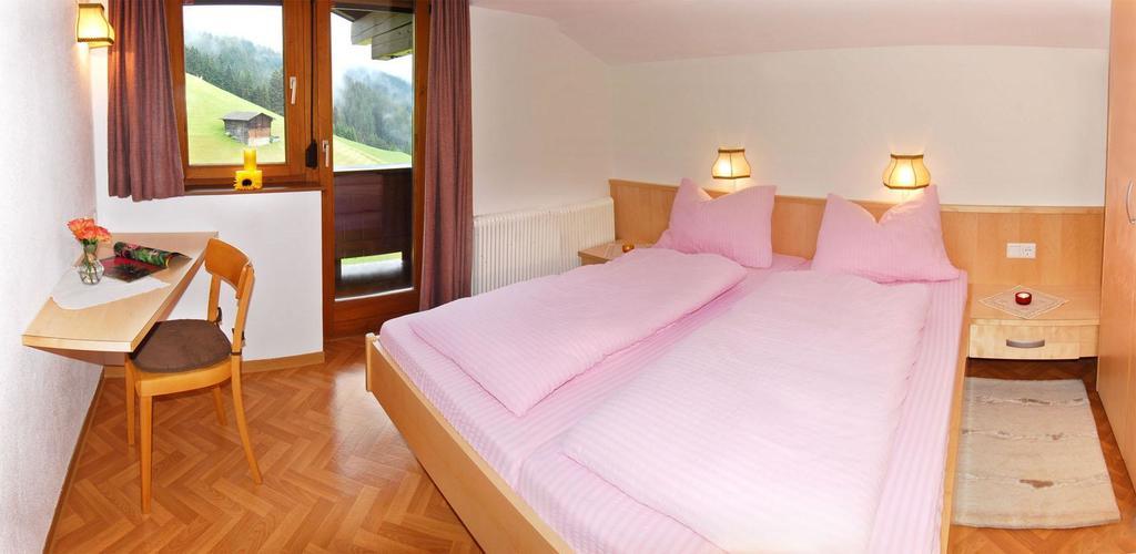 Gaestehaus Bergruh Tux Cameră foto