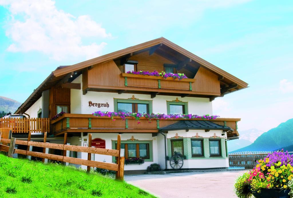 Gaestehaus Bergruh Tux Exterior foto